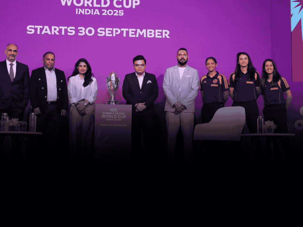 WOmens-World-Cup-Trophy